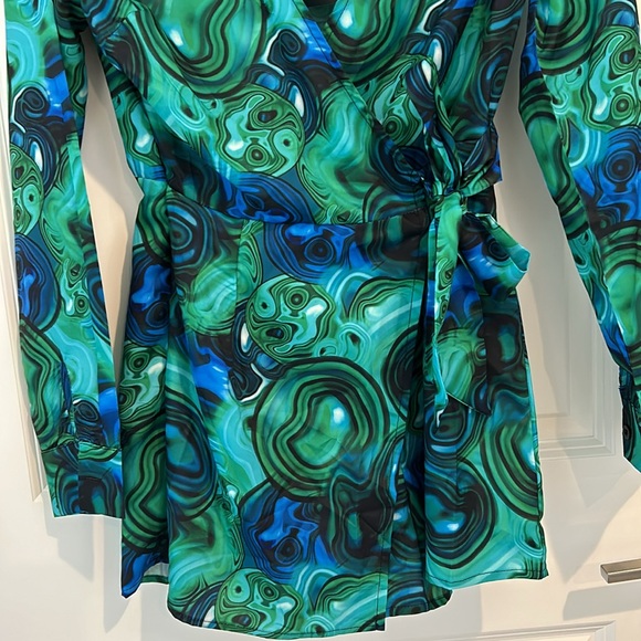 Blue Marble Print Wrap Collared Romper - Picture 2 of 4